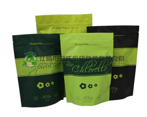 sole laying zippper bag